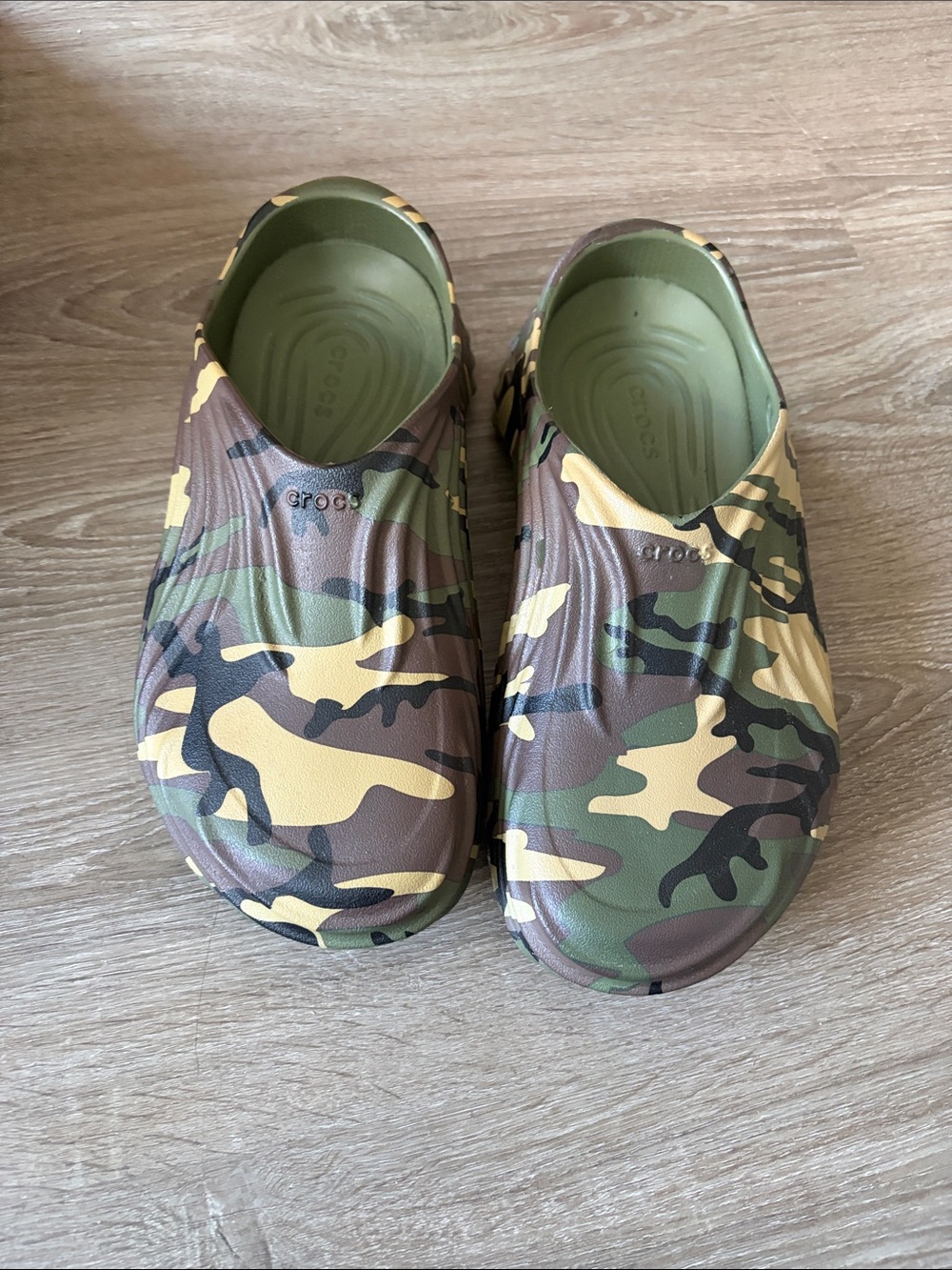 Crocs Echo Camo Wave Clog Men's Size 7 Women's Size 9
